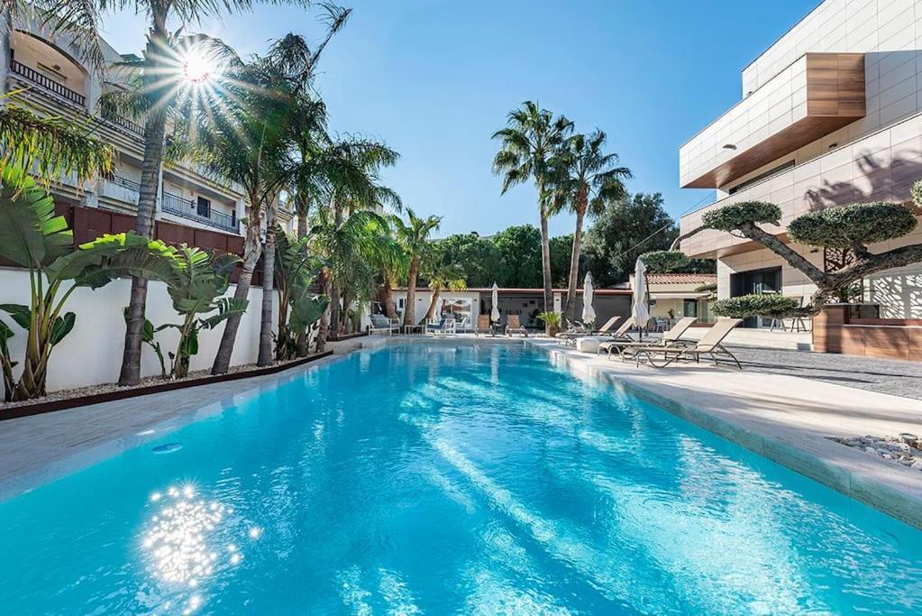 Apartament 5 Stelle Piscina, Jacuzzi, Wifi - 2 Min Dal Mare Miami Playa Zewnętrze zdjęcie