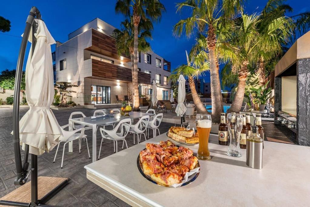 Apartament 5 Stelle Piscina, Jacuzzi, Wifi - 2 Min Dal Mare Miami Playa Zewnętrze zdjęcie