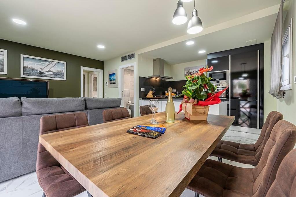 Apartament 5 Stelle Piscina, Jacuzzi, Wifi - 2 Min Dal Mare Miami Playa Zewnętrze zdjęcie