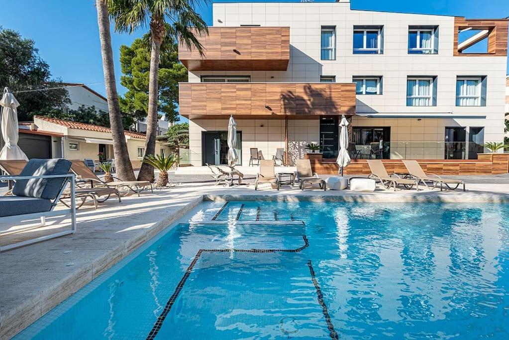 Apartament 5 Stelle Piscina, Jacuzzi, Wifi - 2 Min Dal Mare Miami Playa Zewnętrze zdjęcie